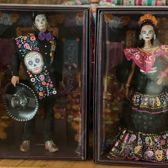 Attention Collectors! BARBIE AND KEN DIA DE  MUERTOS 2021  BUNDLE . $250 - Picture 3 of 9